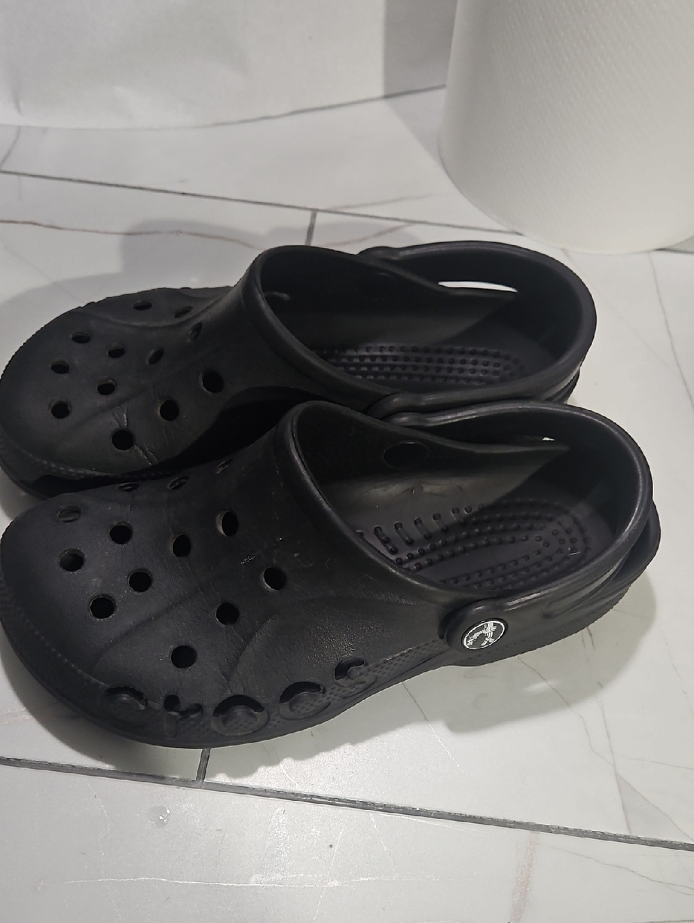 CROCS Kids Classic Clogs in Black